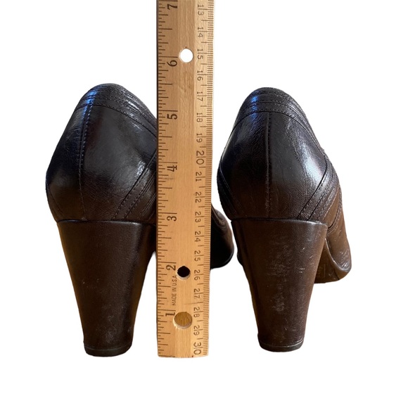 Clarks Indigo navy heel / pumps, size 8 1/2 - Picture 9 of 13